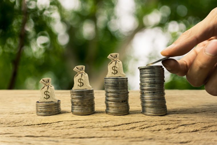 Aumento do valor do tempo do dinheiro, investimento, conceito financeiro de riqueza