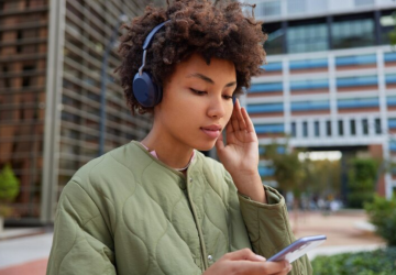 ganhar dinheiro ouvindo música