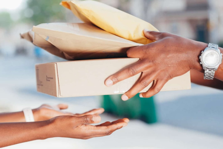 Como pedir o reembolso por atraso na entrega Amazon