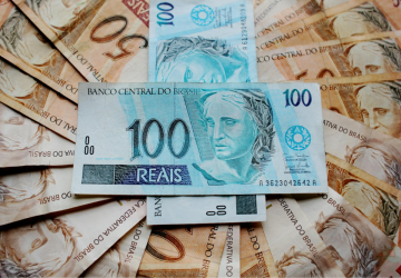 Como sacar o FGTS retido de empregos anteriores em 2025