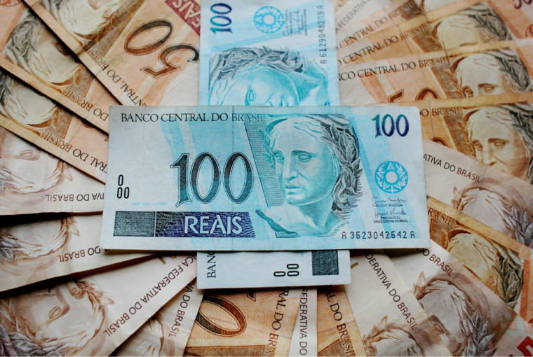 Como sacar o FGTS retido de empregos anteriores em 2025