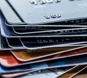 Cartões de crédito baratos: como escolher o melhor?