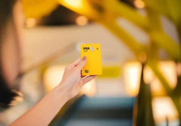 Cartão Nomad: taxas, benefícios e como economizar no exterior