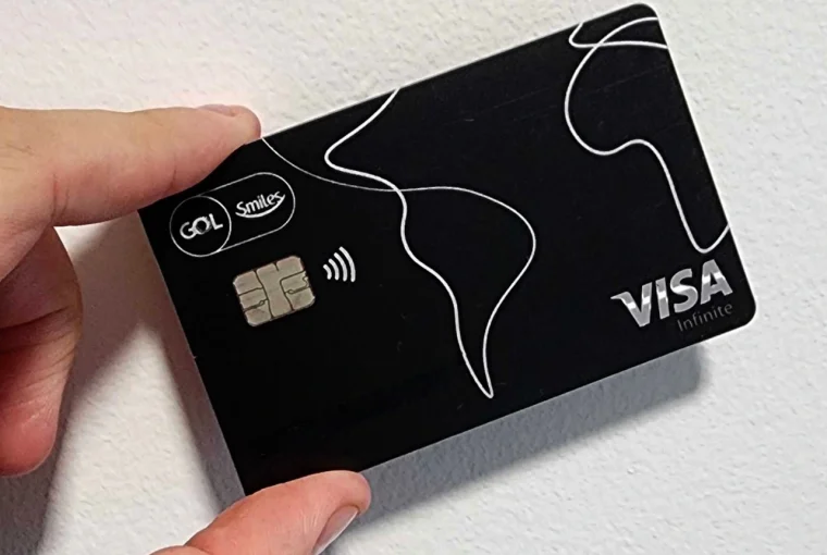 Santander sobe anuidade do cartão GOL Smiles Infinite: veja os novos valores